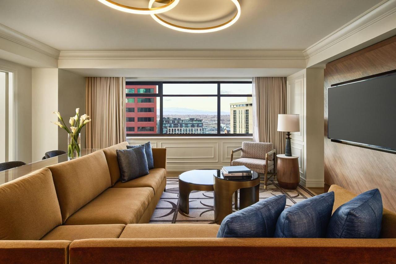 Presidential Suite Club Lounge Access City View,1553037988:JPEG