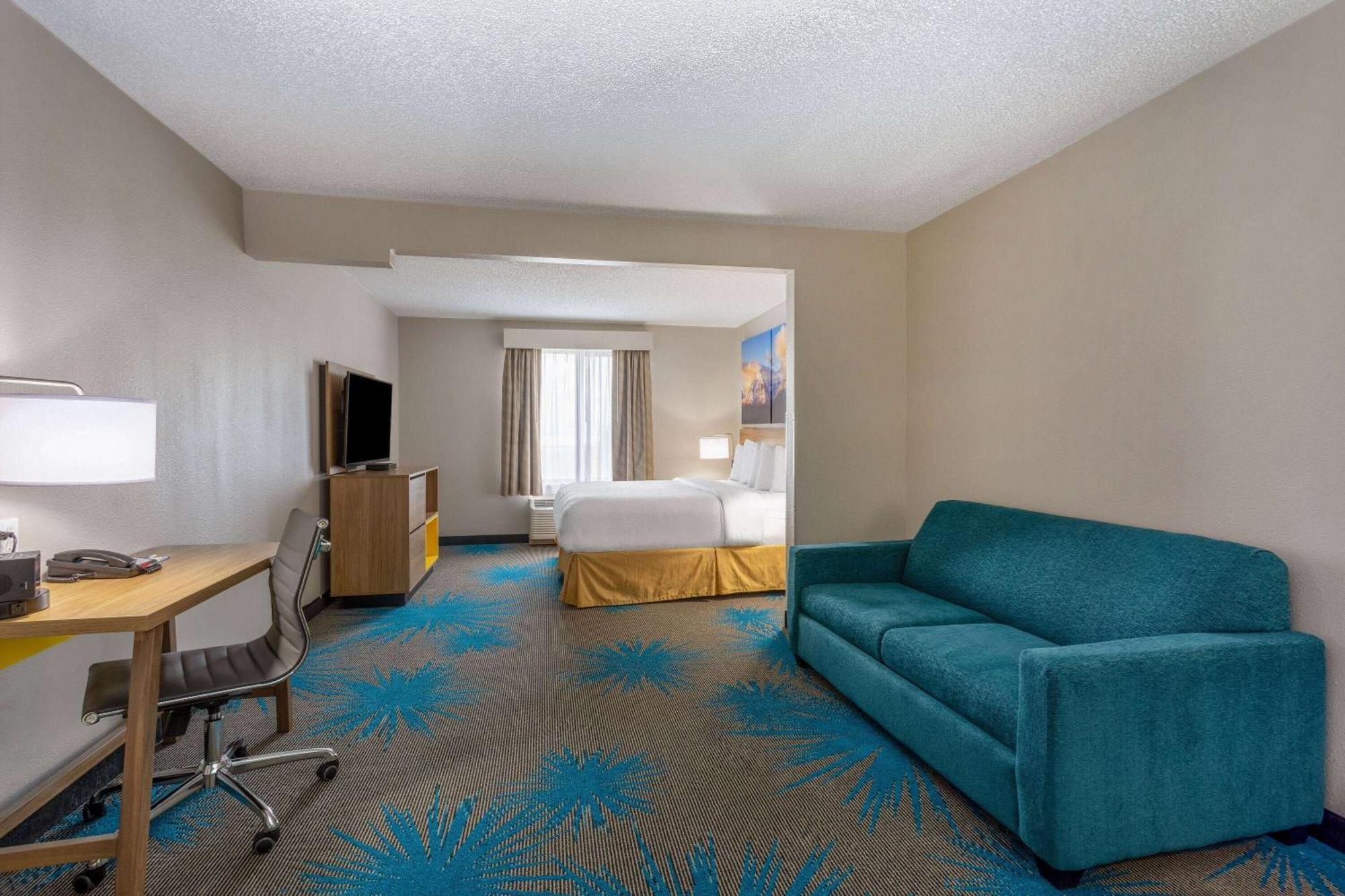 King Studio Suite Non-Smoking