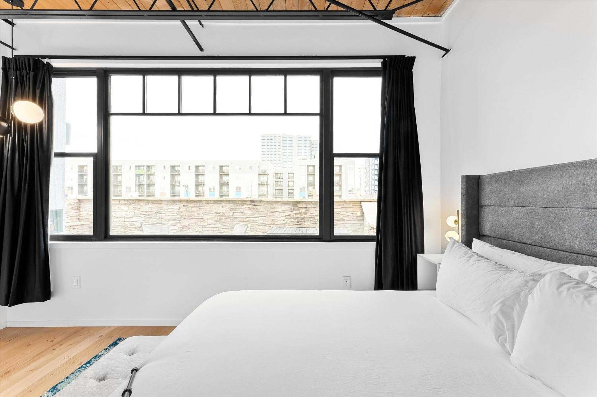 Suite City View