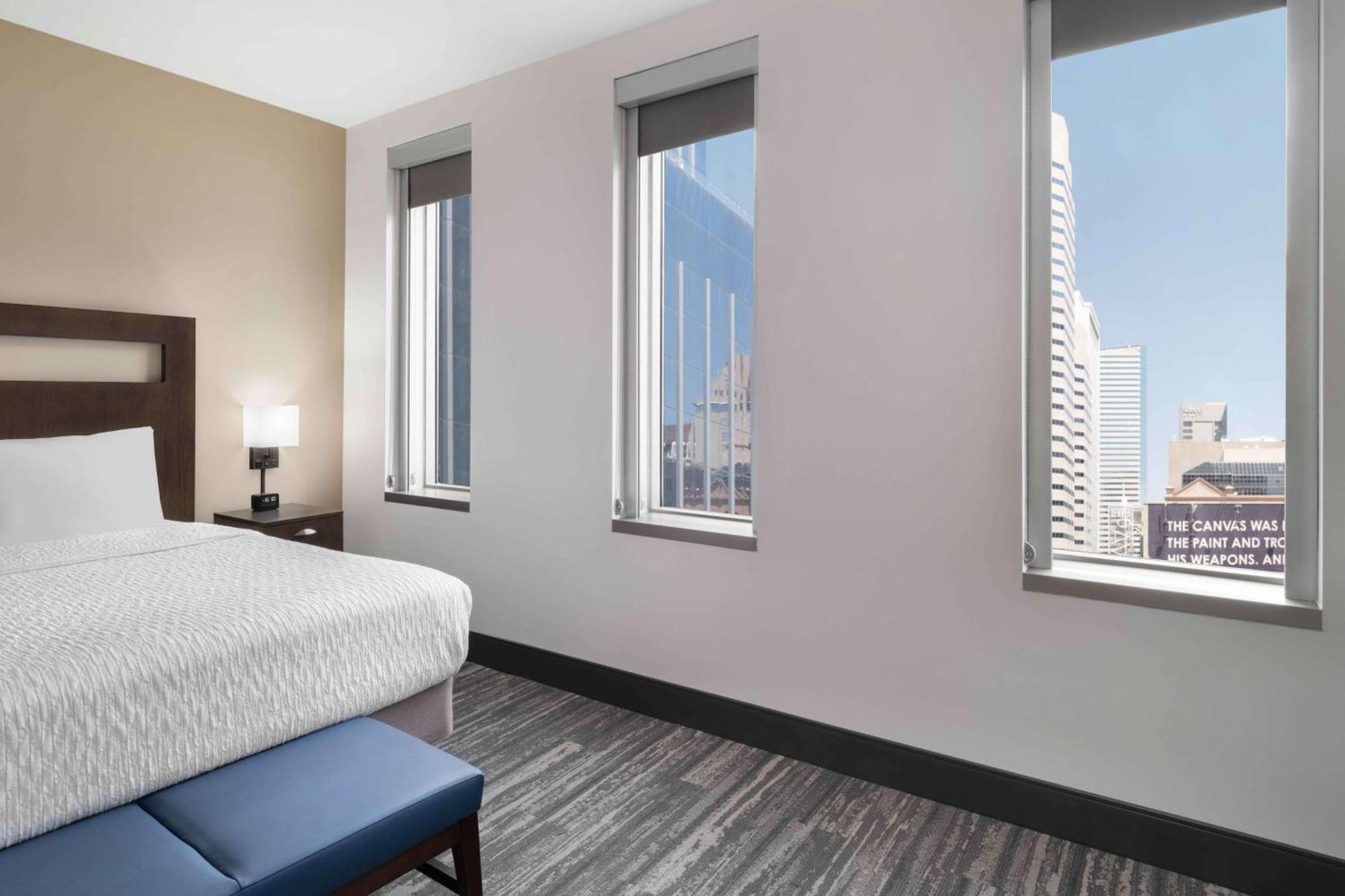 Queen Studio Suite City View Non-Smoking