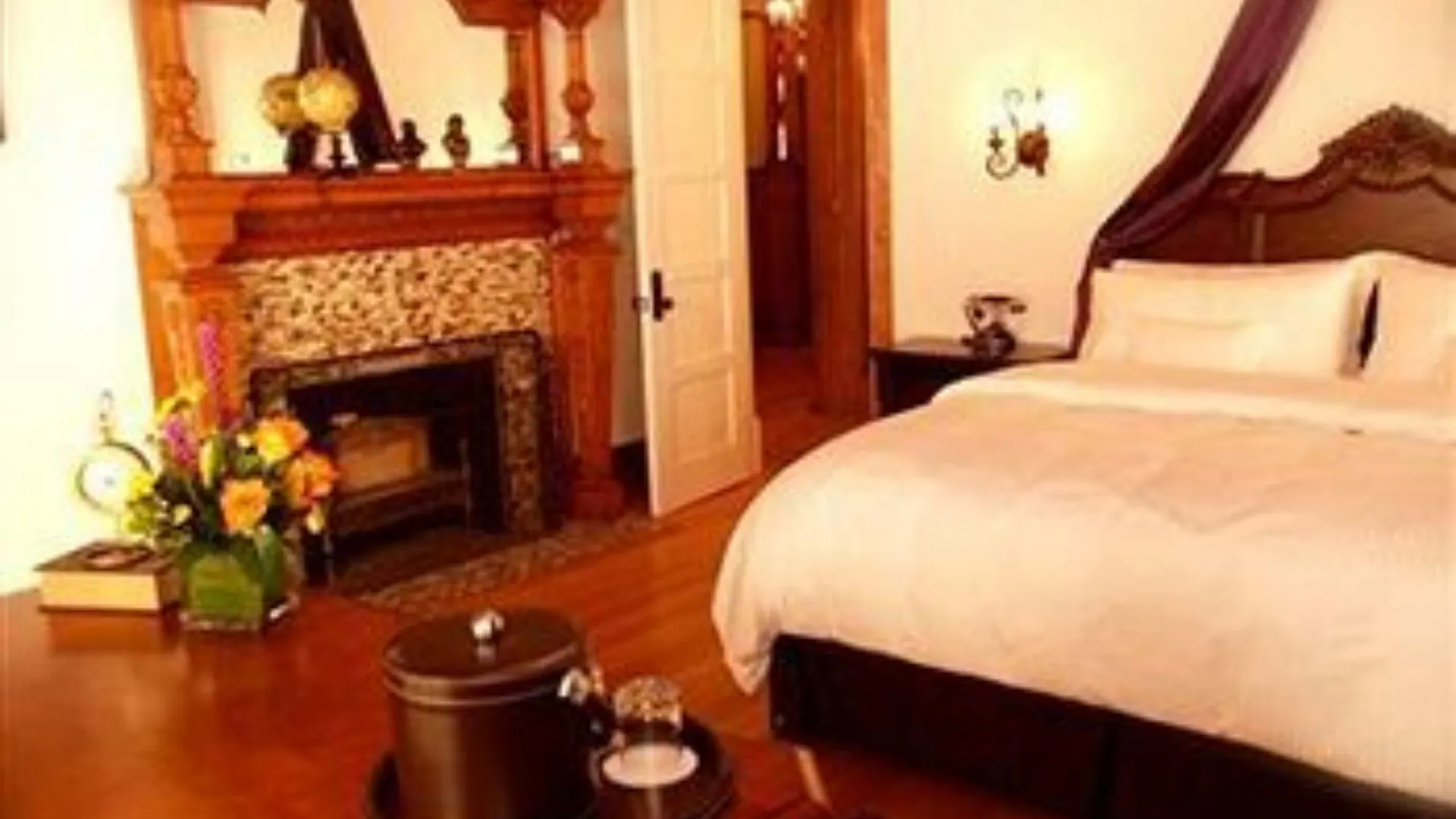 Patterson Inn Denver: 4 star Hotel with a Minimum Price 270US$| UPDATED ...