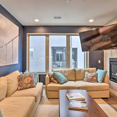 Chic Escape With Rooftop Near Downtown Denver!-3