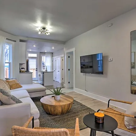 Denver Townhome With Patio, Walk To Broadway!-3