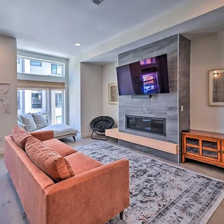 Denver Townhome With Rooftop Deck Walk To Lake-2