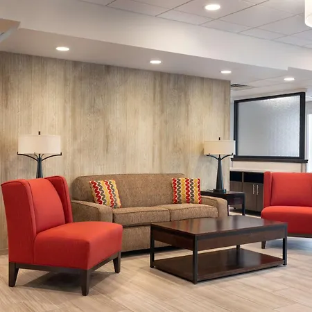Days Inn & Suites By Wyndham Denver International Airport-3