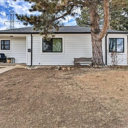 3 Mi To Empower Field Denver Home With Fire Pit-2