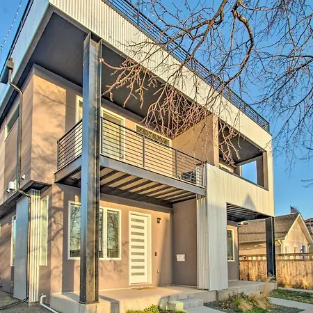 Townhome With Rooftop Deck Mtn And City Views!-2