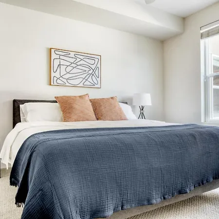 Highland 1Br W Roof Gym Wd Nr Highland Park Den-225-2