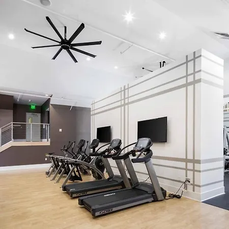 Highland 1Br W Roof Gym Wd Nr Highland Park Den-225-3