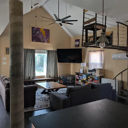 Denver Oasis 5Br Home With Hot Tub, Sleeps 16-2