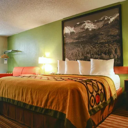 Super 8 By Wyndham Denver Central-2